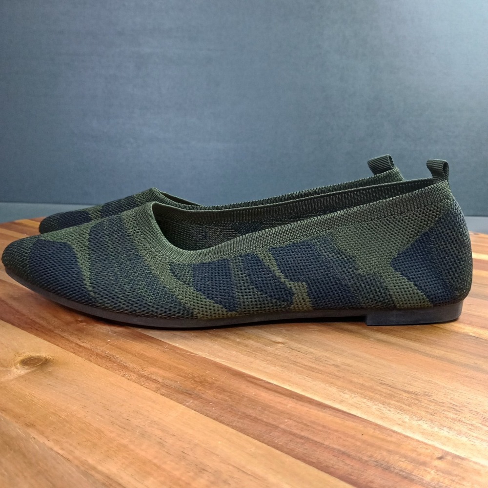 Free Reign Women's Slip On Camo Camouflage Point Toe Ballet Flats Size 10 Knit